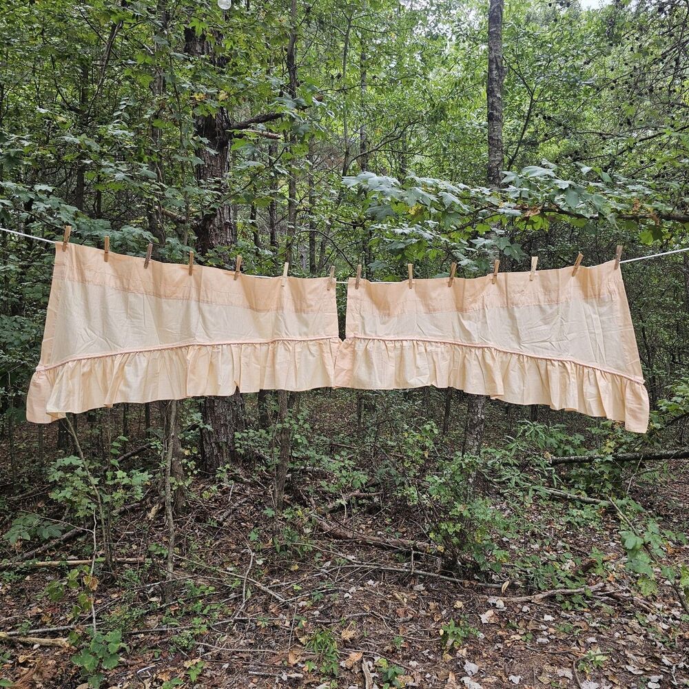 Vintage Croscill Peach Ruffled Valance Curtains 80s 90s Cottagecore Rod Pocket